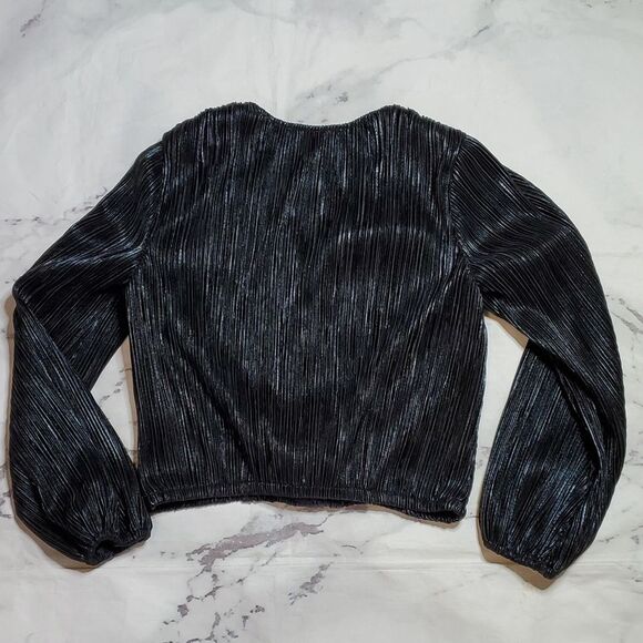 ASTR The Label Primadonna Surplice Shiny Black Crop Blouse - Picture 7 of 7